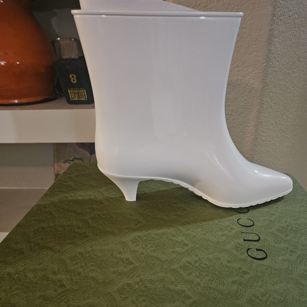 Gucci White Rubber Ankle Boots 41 - Picture 5 of 7